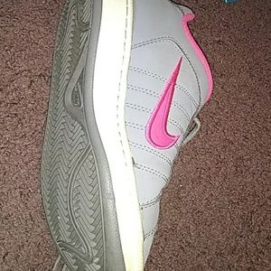 Good condition nike shoes
